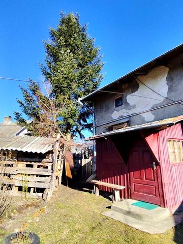 Продаж 2-к квартири у центрі з власним входом! м. Камянка-Бузька