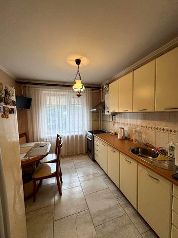 Оренда 3 кімнатної квартири по вул Чекаліна