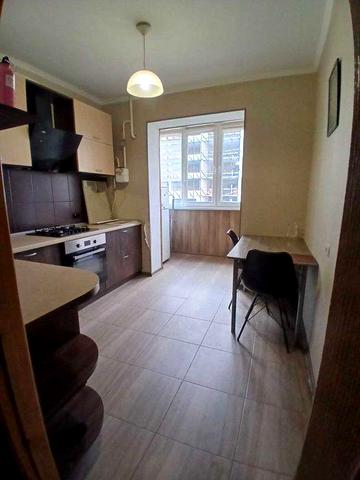 Продаж квартири вул. Василя Симоненка, 113а, з ремонтом, Власник!