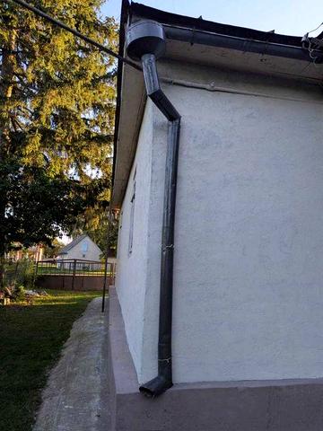 Здаеться  в Оренду Півбудинку  , недалеко від центра Радивилова .