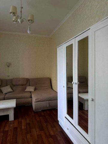 Здається в оренду однокімнатна квартира по вулиці Толстого!