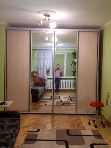 Кімната біля Вікторії гарденс