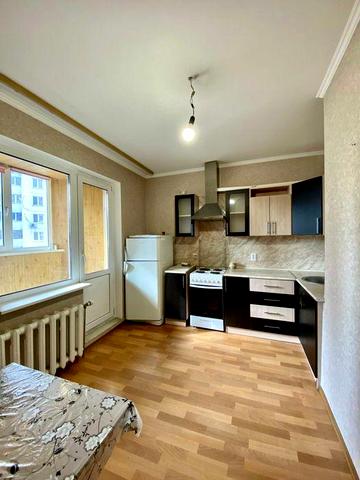 Урлівська 36, Оренда 2-к квартири, 7й поверх, Позняки, Є генератор