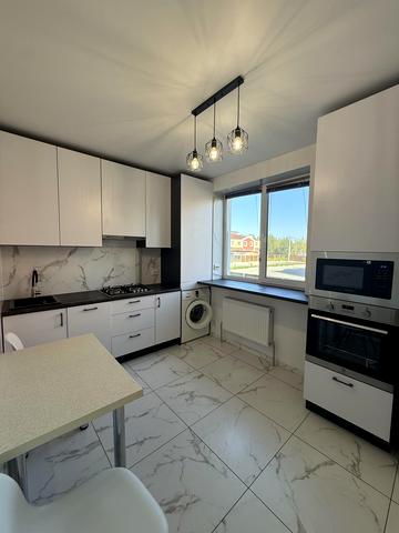 Гетьманська вул., 50