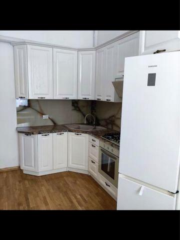 Власник.Оренда центр,вулНечуй-Левицького.2 кім взольовані.Без комісіі.