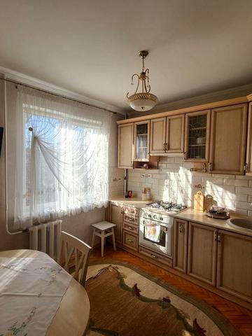 Чигиринська вул., 5