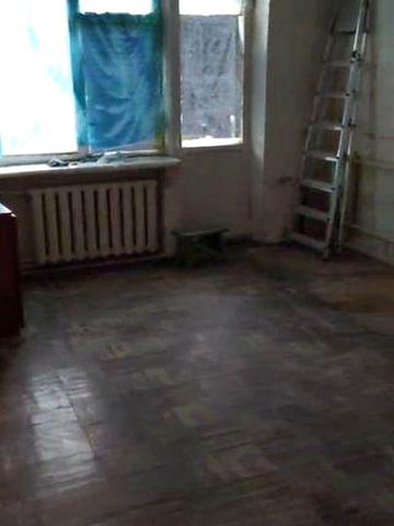 Трехкімнатна квартира під ремонт
