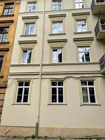 Підвальна вул., 9