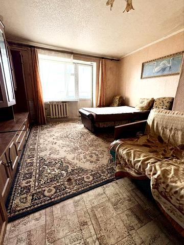 Терміново! Продам однокімнатну квартиру  в центрі Сквири