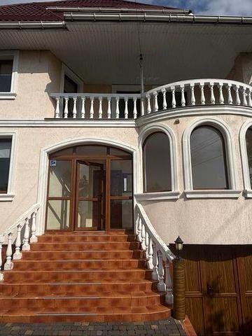 Оренда будинку 6 кімнат