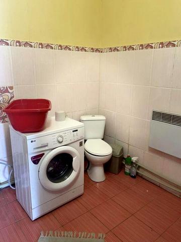 Здається будинок неподалік Мукачево.