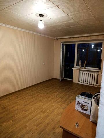 Здам 1-к кв без меблів   і побутовоі техніки.