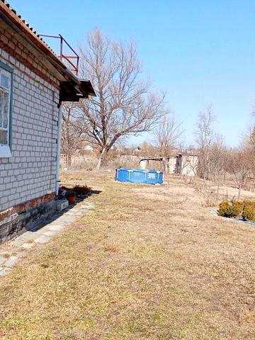 Дача з дуже гарним розсташуванням