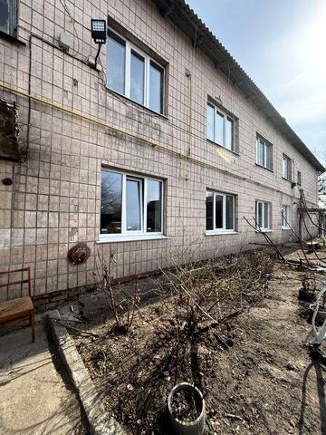 Квартира з частковим ремонтом