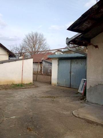 Приватний будинок