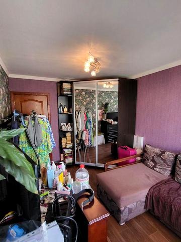 Продаж трикімнатної квартири , Воскресенський масив, пр-т Шухевича.