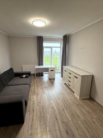 Оренда  2 кімнатної квартири Солонка Орлика, 1А