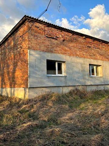 Будинок з 15 сот землі