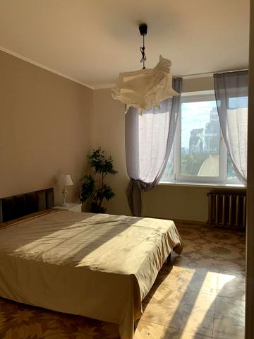 Лесі Українки бульв., 21-Б