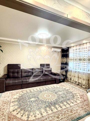 Космонавтів вул., 128-Д