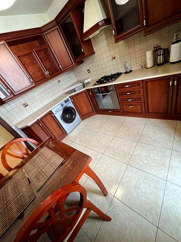 Здається в оренду 2-х кімнатна квартира в новобудові,в центрі міста .