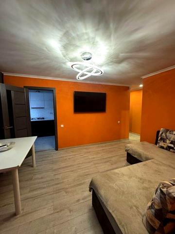 3-кімнатна м. Калуш з ремонтом та меблями