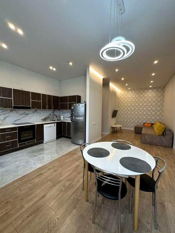 Сучасна. квартира в ЖК Palladio, 80м, три окремі кімнати.