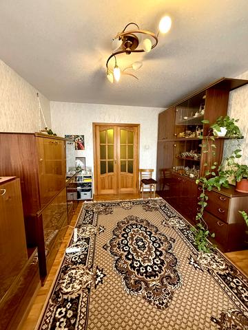 Ревуцького вул., 19/1