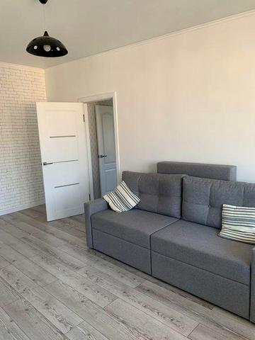 Сдам 2 ком. квартиру !