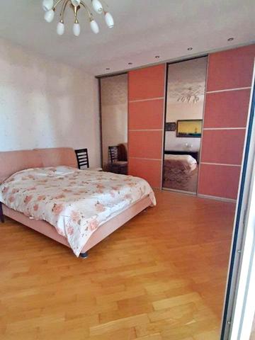 Базарна вул., 5/4