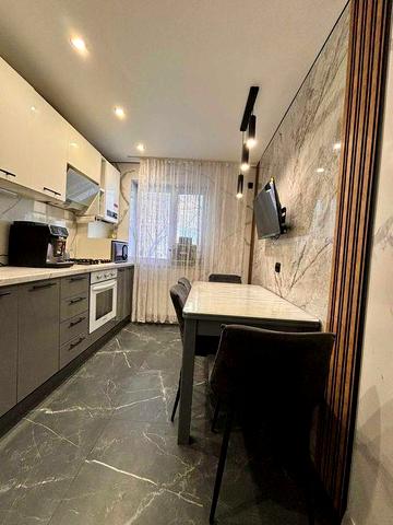 Продаж 2х комн вул.Героїв-Рятувальників(Волкова)12