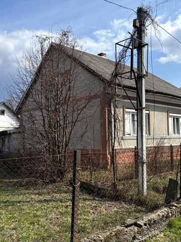 Продам будинок в Закарпатьській обл., Тячівський р-н, с. Вільхівці