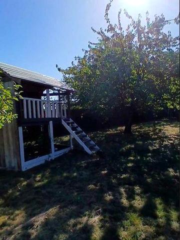 Будинок в передмісті