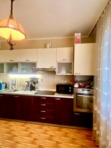 Продам 1-к кв.,Мілославська,4