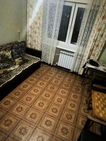 Сдам 1 комнатную гостинку.