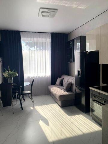 Стильна 1 кімнатна квартира в районі Пивзаводу