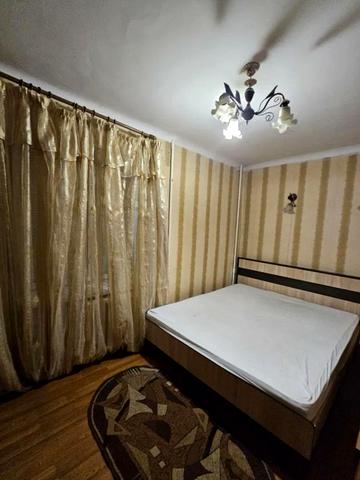 Довженка вул., 60