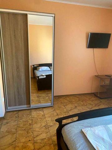 Сдам  2-комнатную  часть-дома Львовская\Сумская