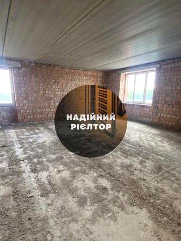 Продаж 4-кімн. пентхаусу у Хмельницькому