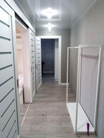 Продам 2-х кімнатну квартиру по вул. Незалежності , 2.