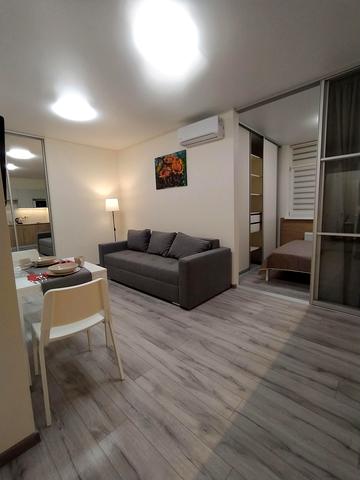 Вацлава Гавела бульв. (Івана Лепсе), 28