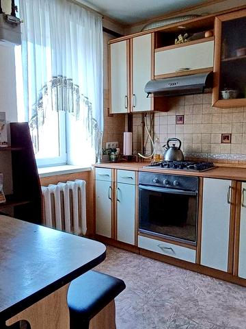 Трикімнатна квартира. Цегла. Готові до угоди.