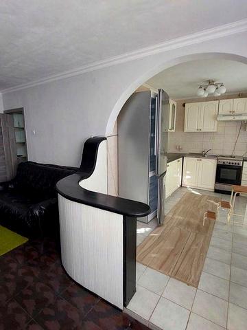 здається 3 кімнатна квартира