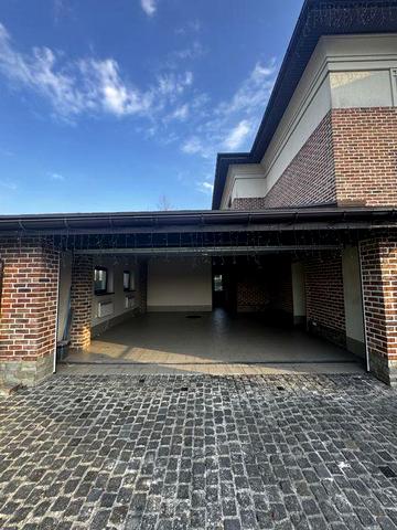 Двоповерховий будинок с,Романків, КМ Соняна долина