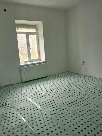 Продається 2х кімнатна квартира.