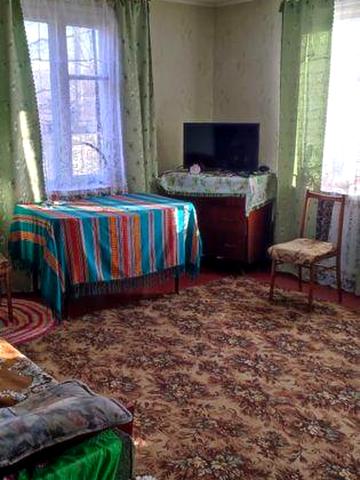 Продам 1/3 будинку селище Короп Чернігівська область