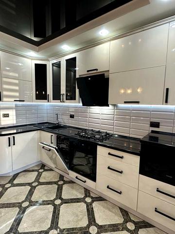 Оренда 2 кімнатна квартира+кладовка вул.Довженка жк Патріот