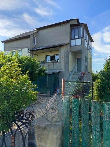 Продам/Обмін великий будинок на 1-2 кім. квартиру