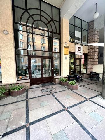 Павлівська вул., 18