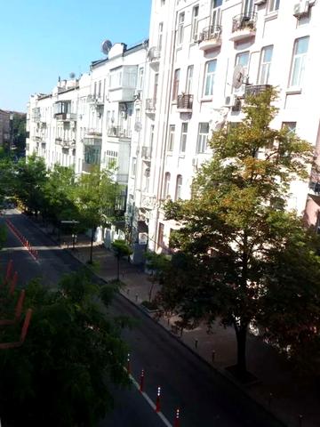 Костельна вул., 6